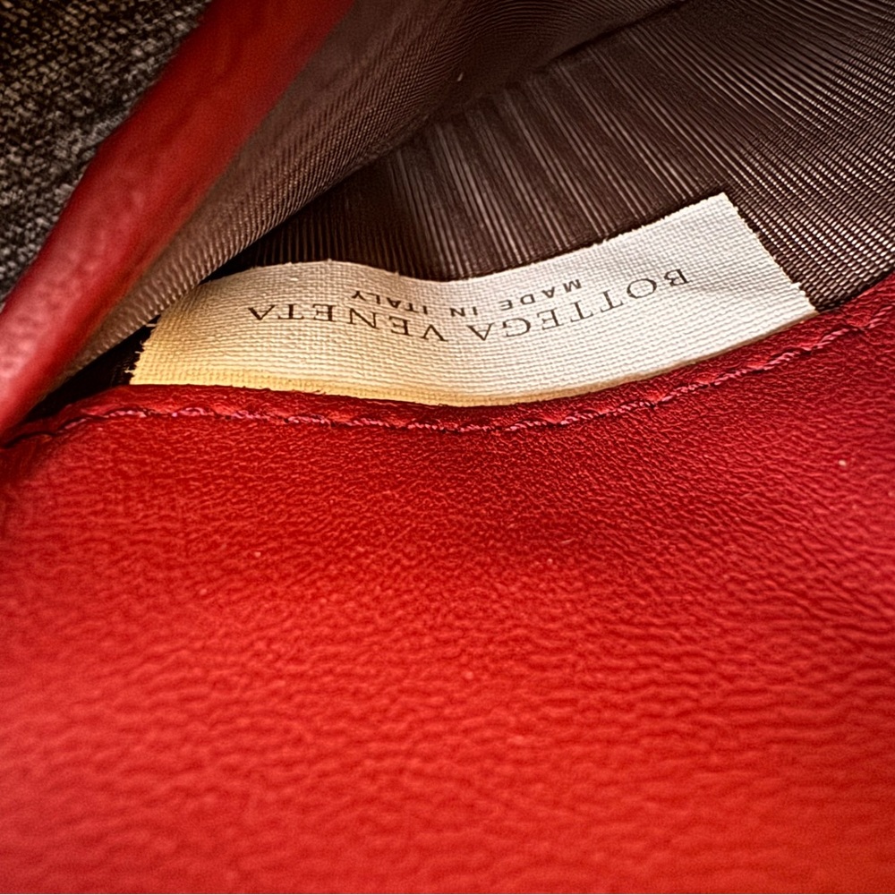 ♥️SOLD on IG♥️ Bottega Veneta Bicolour Cardholder/wallet*PRICE is FIRM* - Picture 7 of 17